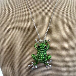 Green Frog Pendant/Brooch Necklace